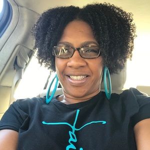 Meet your Posher, Luevenia h